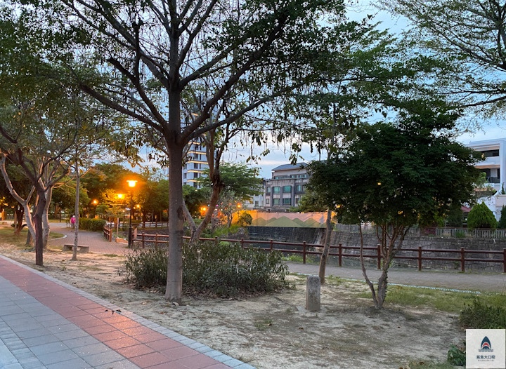 下午茶,簡餐 @鯊魚大口咬 下午茶,簡餐 @鯊魚大口咬