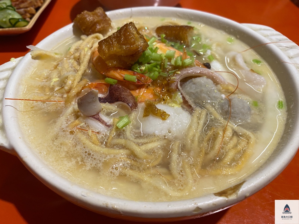 台客燒肉粥,台客燒肉粥菜單 @鯊魚大口咬