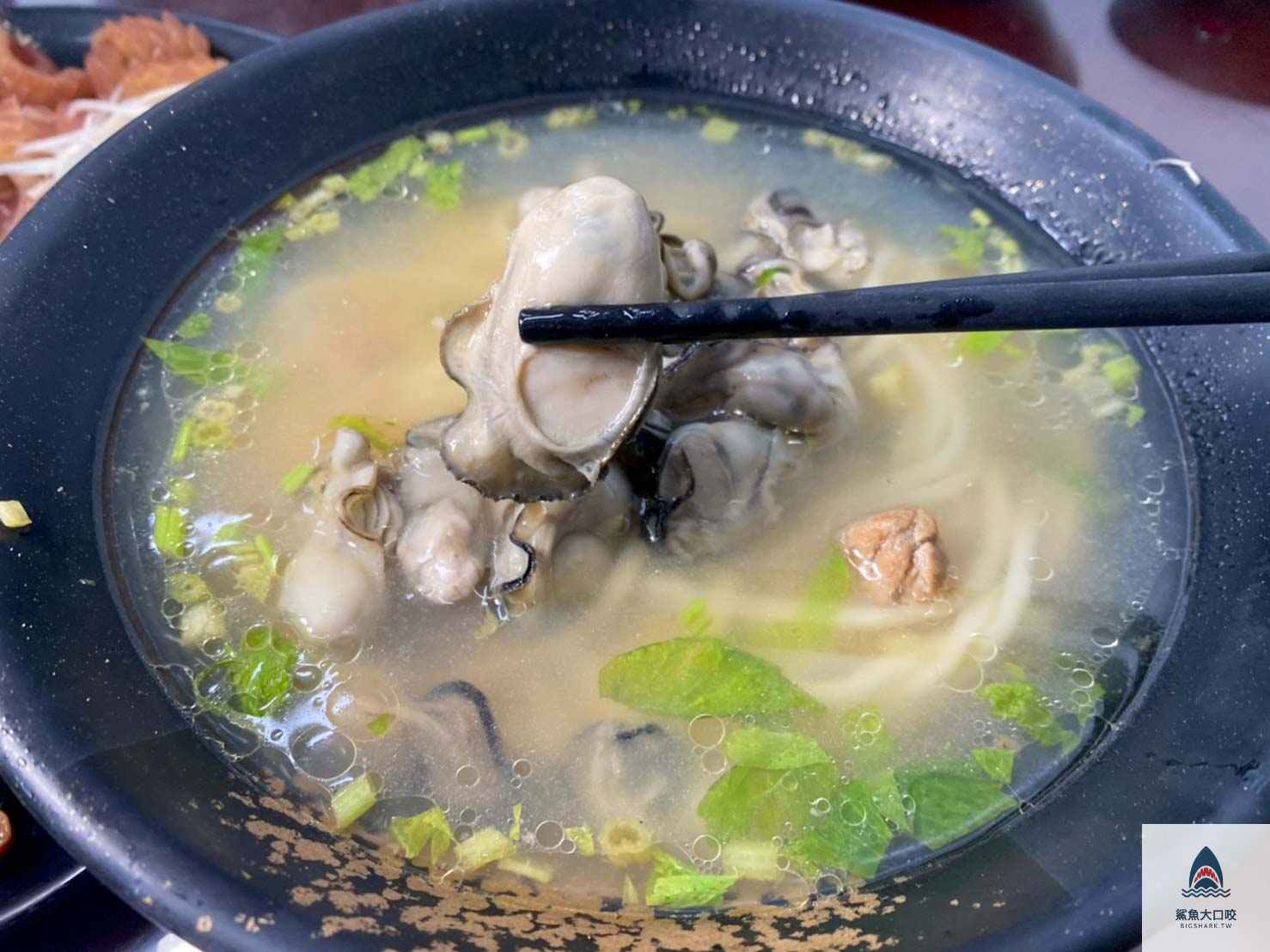 美食,台中,南屯,海鮮麵,文心森林公園 @鯊魚大口咬 美食,台中,南屯,海鮮麵,文心森林公園 @鯊魚大口咬