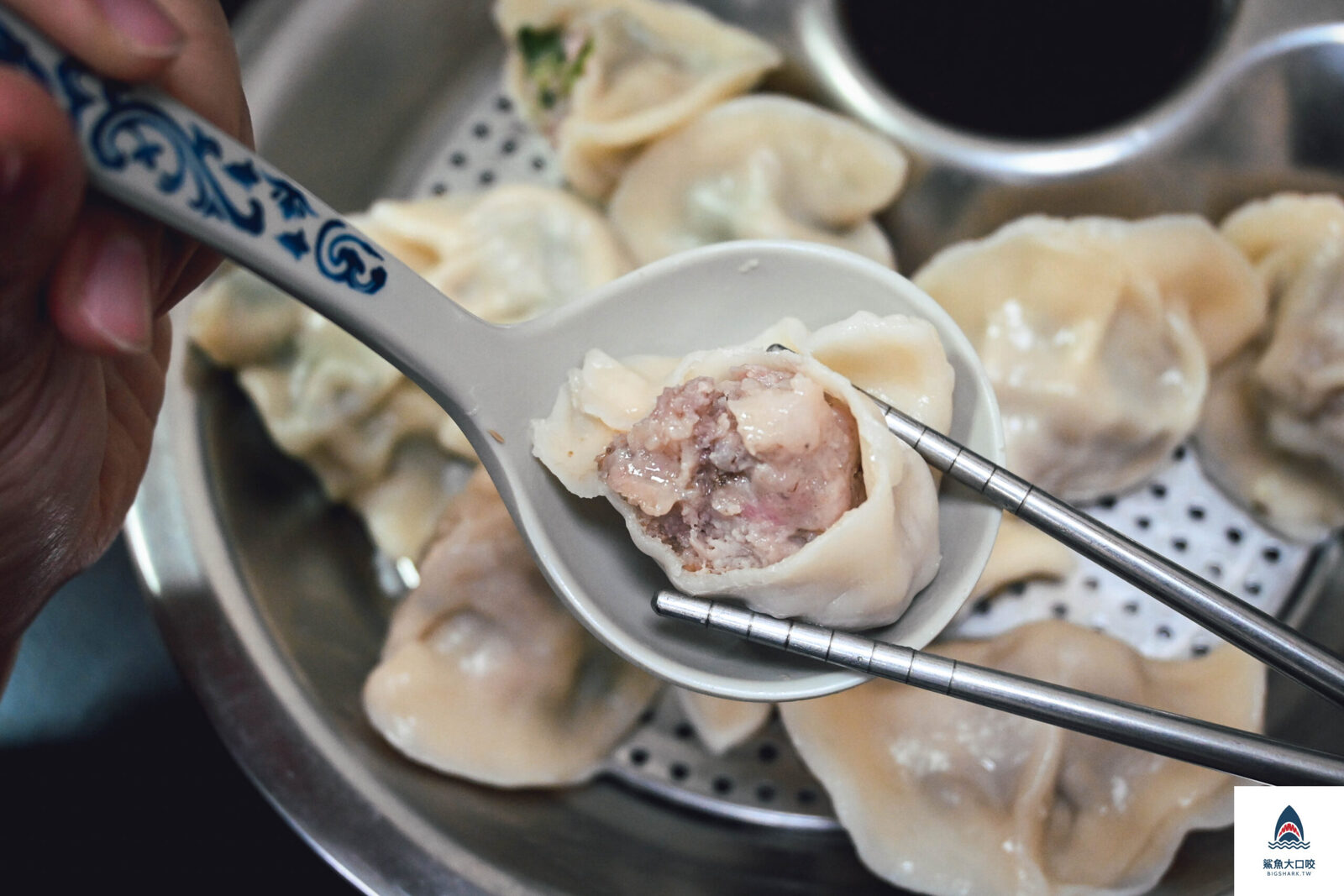 萬家水餃,萬家水餃價錢,萬家水餃菜單,台北水餃,大橋頭美食,大同區水時 @鯊魚大口咬