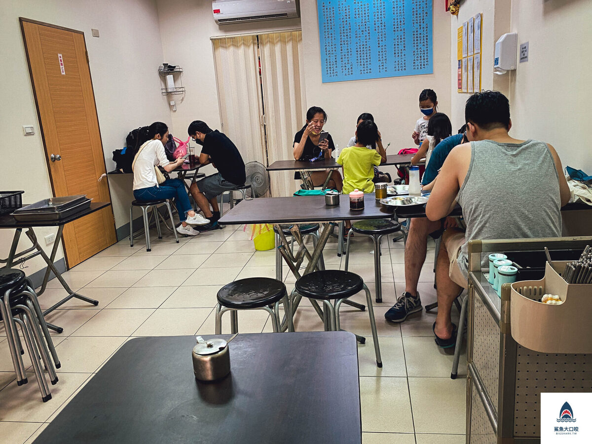 萬家水餃,萬家水餃價錢,萬家水餃菜單,台北水餃,大橋頭美食,大同區水時 @鯊魚大口咬