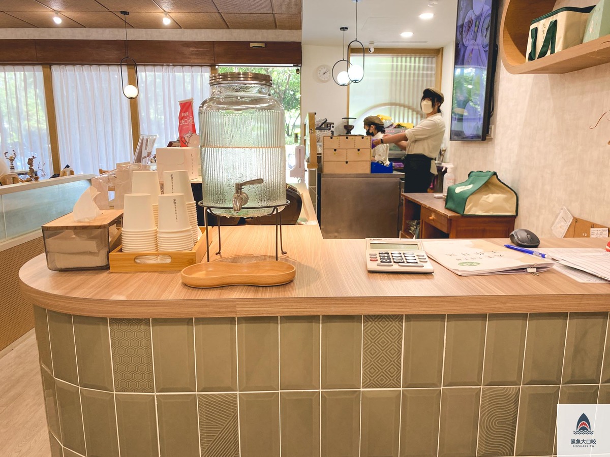 台中千層蛋糕,高雄千層蛋糕,高雄先生,先生千層蛋糕 @鯊魚大口咬