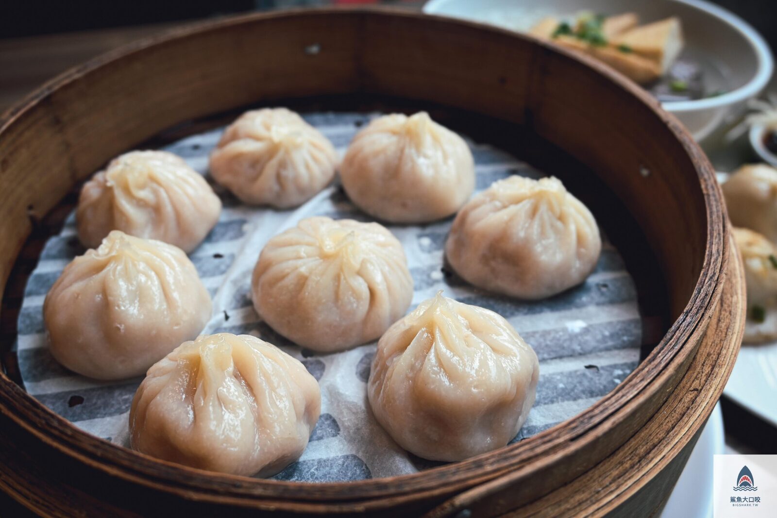 台中小籠包,滬舍餘味,台中美食,台中米其林 @鯊魚大口咬