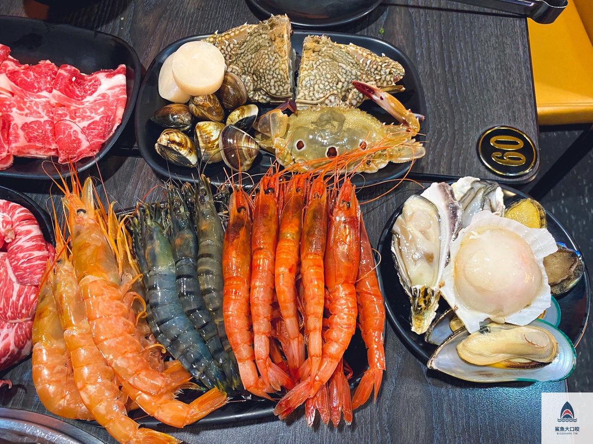皇家帝國,皇家帝國麻辣火鍋吃到飽價錢,皇家帝國價錢,麻辣火鍋懶人包,西門火鍋,皇家帝國麻辣火鍋吃到飽評價,皇家帝國麻辣火鍋吃到飽,西門美食,皇家帝國麻辣火鍋 @鯊魚大口咬