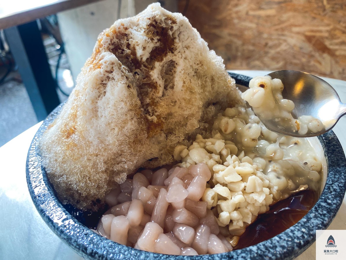 斗六騷仙草 @鯊魚大口咬 斗六騷仙草 @鯊魚大口咬
