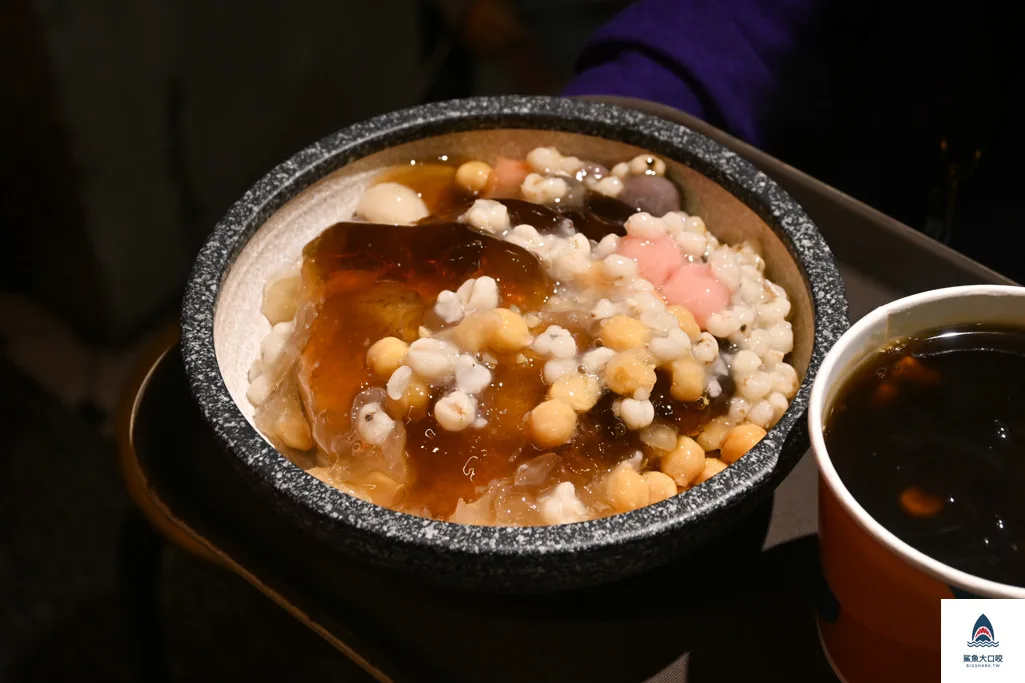 斗六騷仙草 @鯊魚大口咬 斗六騷仙草 @鯊魚大口咬