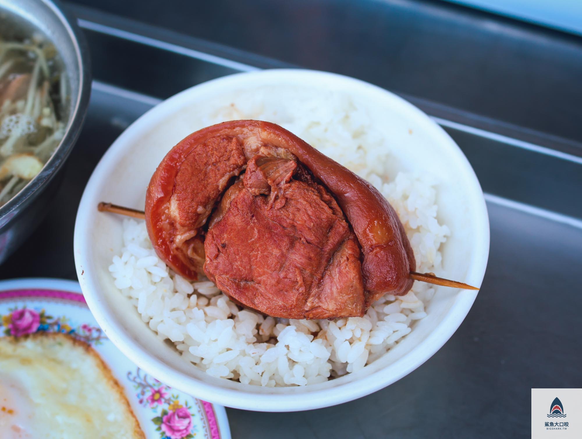 台中爌肉飯,台中爌肉飯推薦,三代爌肉飯,南屯爌肉飯,南屯小吃,烏日小吃 @鯊魚大口咬 台中爌肉飯,台中爌肉飯推薦,三代爌肉飯,南屯爌肉飯,南屯小吃,烏日小吃 @鯊魚大口咬