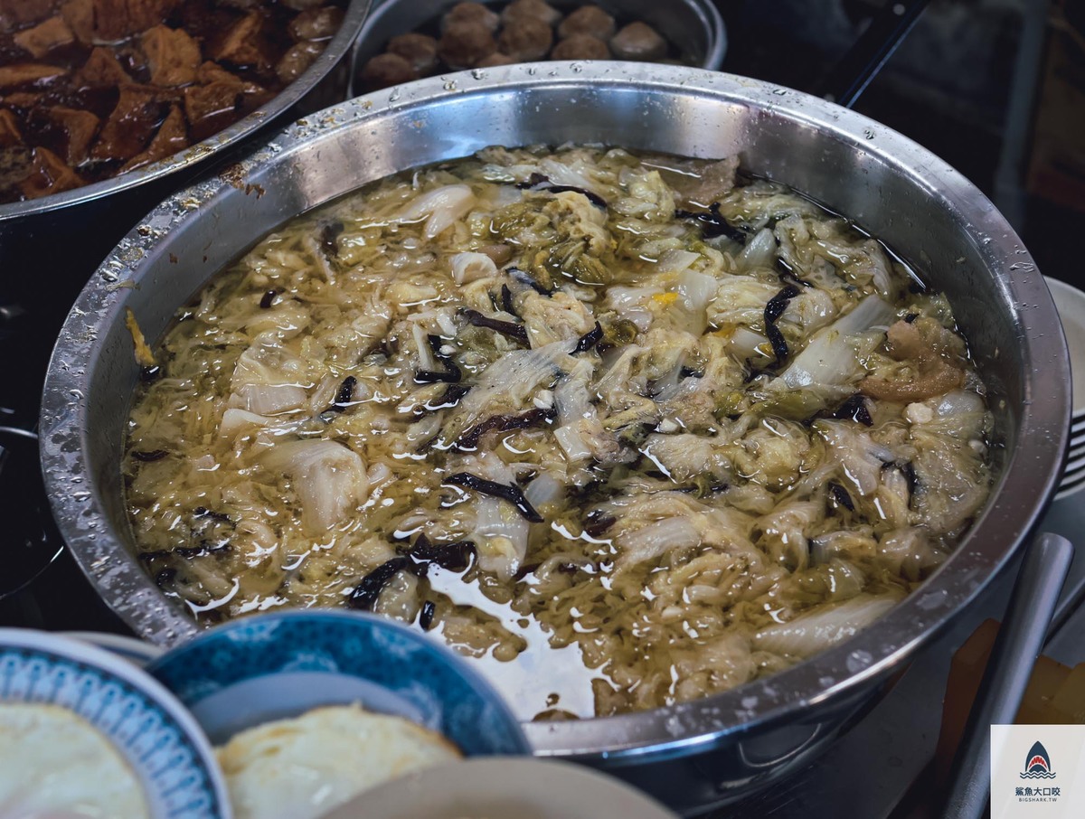 台中爌肉飯,台中爌肉飯推薦,三代爌肉飯,南屯爌肉飯,南屯小吃,烏日小吃 @鯊魚大口咬 台中爌肉飯,台中爌肉飯推薦,三代爌肉飯,南屯爌肉飯,南屯小吃,烏日小吃 @鯊魚大口咬