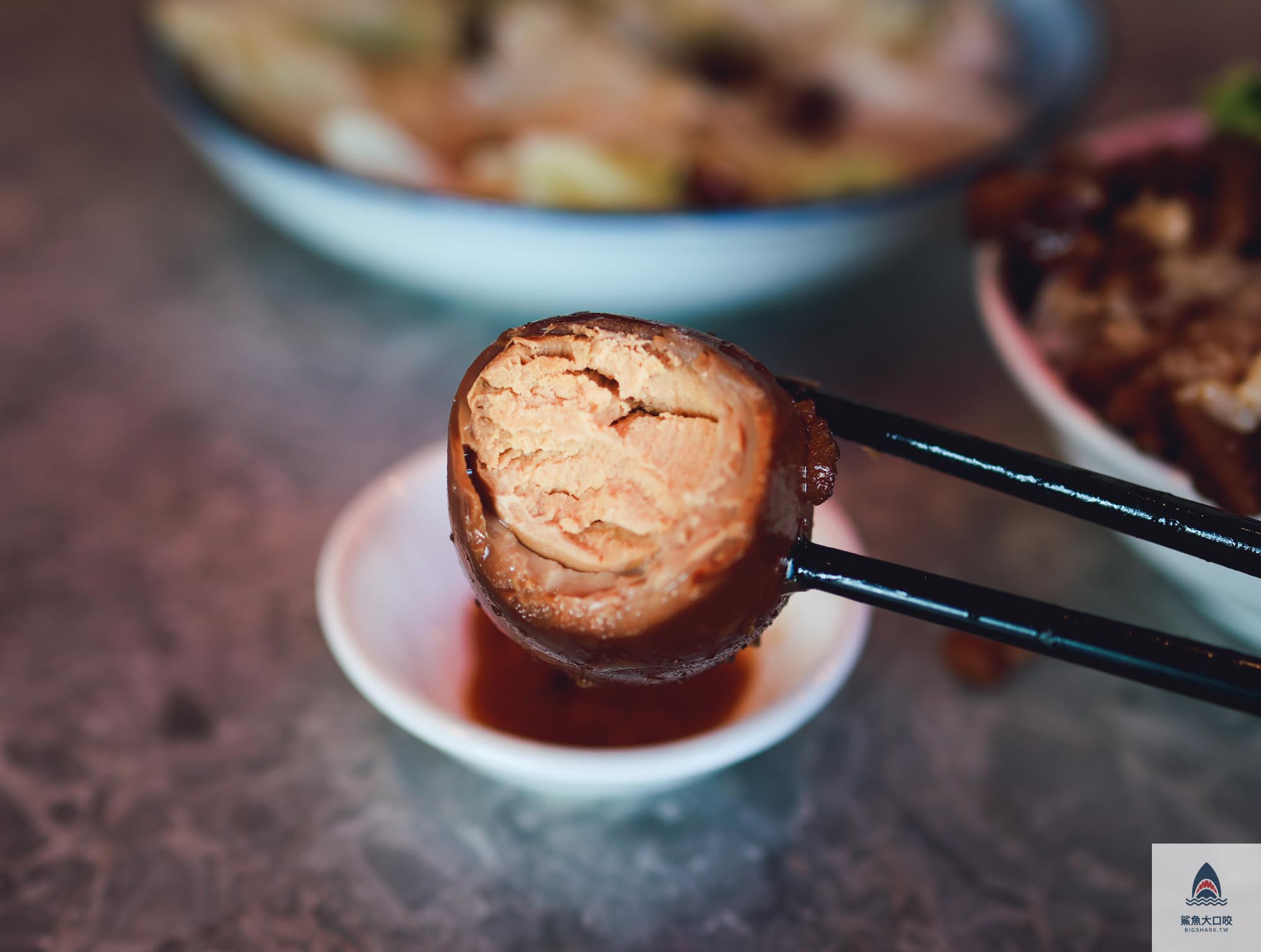 輕煙蒜味肉羹菜單,輕煙蒜味肉羹外帶,逢甲夜市美食,宜蘭蒜味肉羹,厝秘功夫菜手路湯,台中肉羹麵,台中逢甲夜市,輕煙蒜味肉羹,台中滷肉飯,台中中央公園美食,台中小吃推薦,台中美食景點,台中麵店,台中西屯美食 @鯊魚大口咬 輕煙蒜味肉羹菜單,輕煙蒜味肉羹外帶,逢甲夜市美食,宜蘭蒜味肉羹,厝秘功夫菜手路湯,台中肉羹麵,台中逢甲夜市,輕煙蒜味肉羹,台中滷肉飯,台中中央公園美食,台中小吃推薦,台中美食景點,台中麵店,台中西屯美食 @鯊魚大口咬