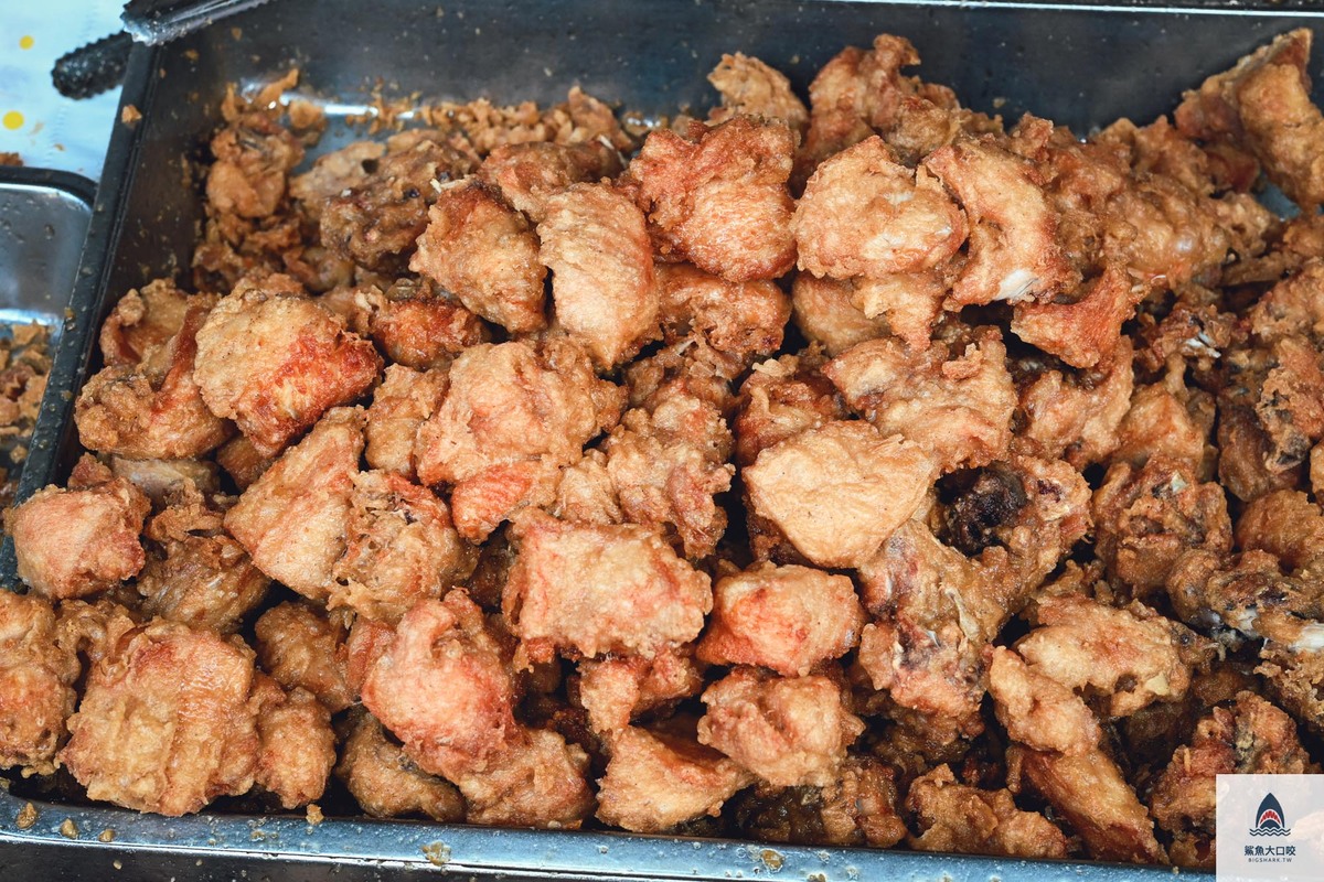 苑裡市場秒殺炸雞,苗栗秒殺炸雞,苗栗苑裡市場美食,耕牛園,苗栗美食,秒殺炸雞 @鯊魚大口咬 苑裡市場秒殺炸雞,苗栗秒殺炸雞,苗栗苑裡市場美食,耕牛園,苗栗美食,秒殺炸雞 @鯊魚大口咬