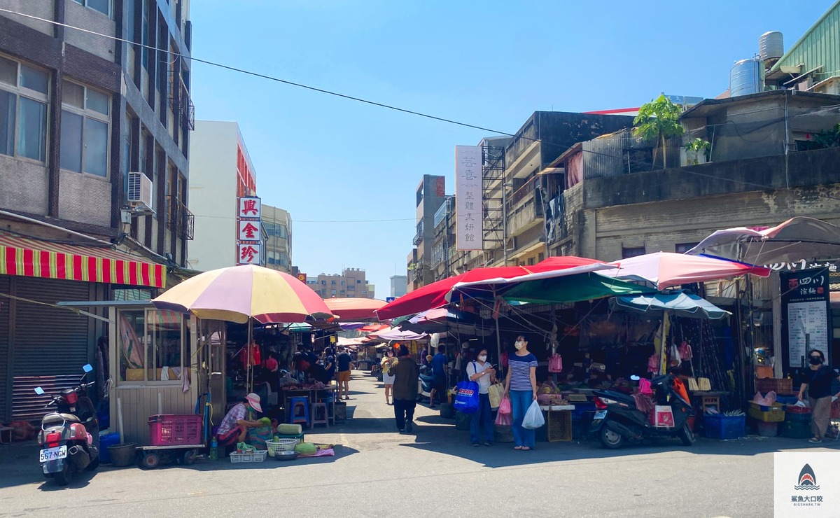 苑裡市場秒殺炸雞,苗栗秒殺炸雞,苗栗苑裡市場美食,耕牛園,苗栗美食,秒殺炸雞 @鯊魚大口咬 苑裡市場秒殺炸雞,苗栗秒殺炸雞,苗栗苑裡市場美食,耕牛園,苗栗美食,秒殺炸雞 @鯊魚大口咬