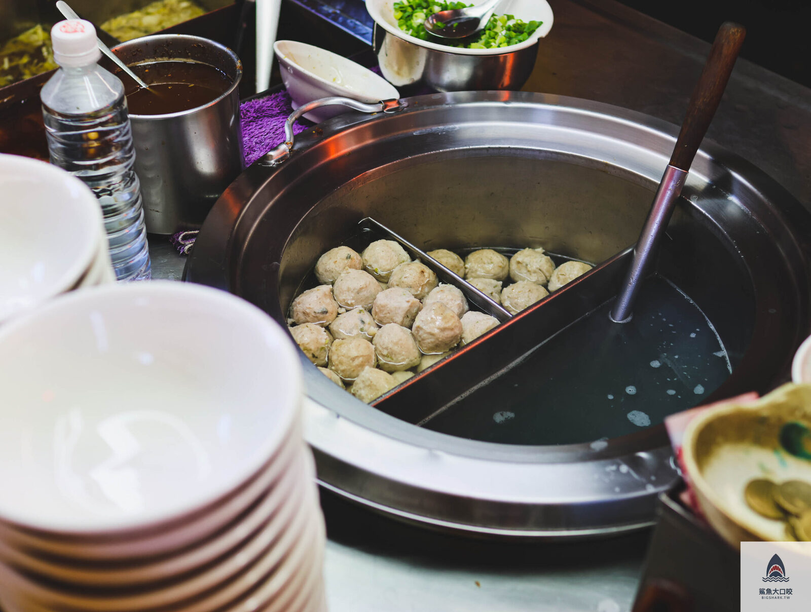 台中爌肉飯,阿頭控肉飯,阿頭（林）控肉飯菜單,台中南區美食,台中南區爌肉飯 @鯊魚大口咬