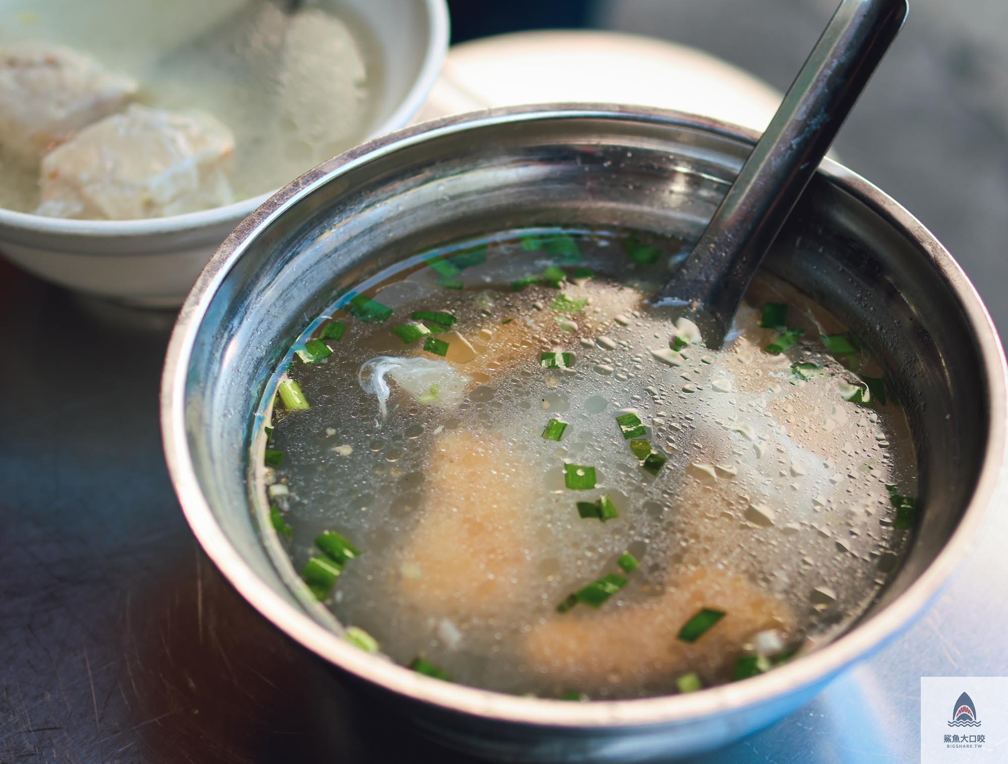 阿賢油飯攤,阿賢油飯攤菜單 @鯊魚大口咬