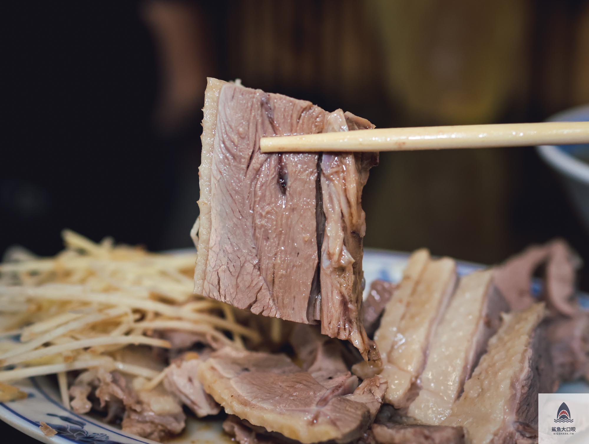 雲林美食,北港美食,雲林小吃,北港朝天宮,北港朝天宮小吃,北港朝天宮美食,北港鴨肉飯,老受鴨肉飯 @鯊魚大口咬