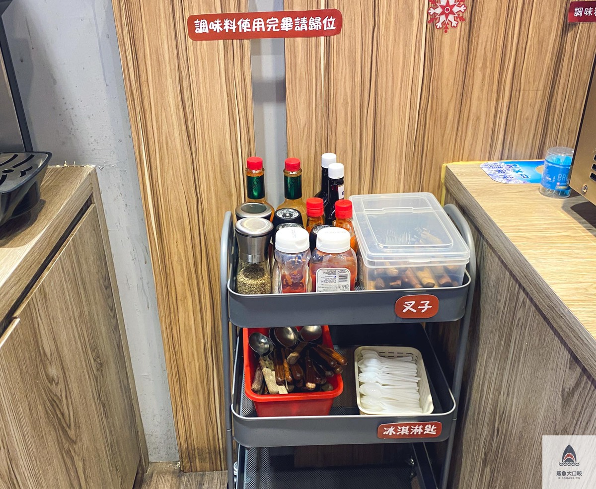 九肆牛炭燒牛排炙造所菜單,台中平價牛排,逢甲平價牛排,逢甲美食推薦,九肆牛炭燒牛排炙造所 @鯊魚大口咬