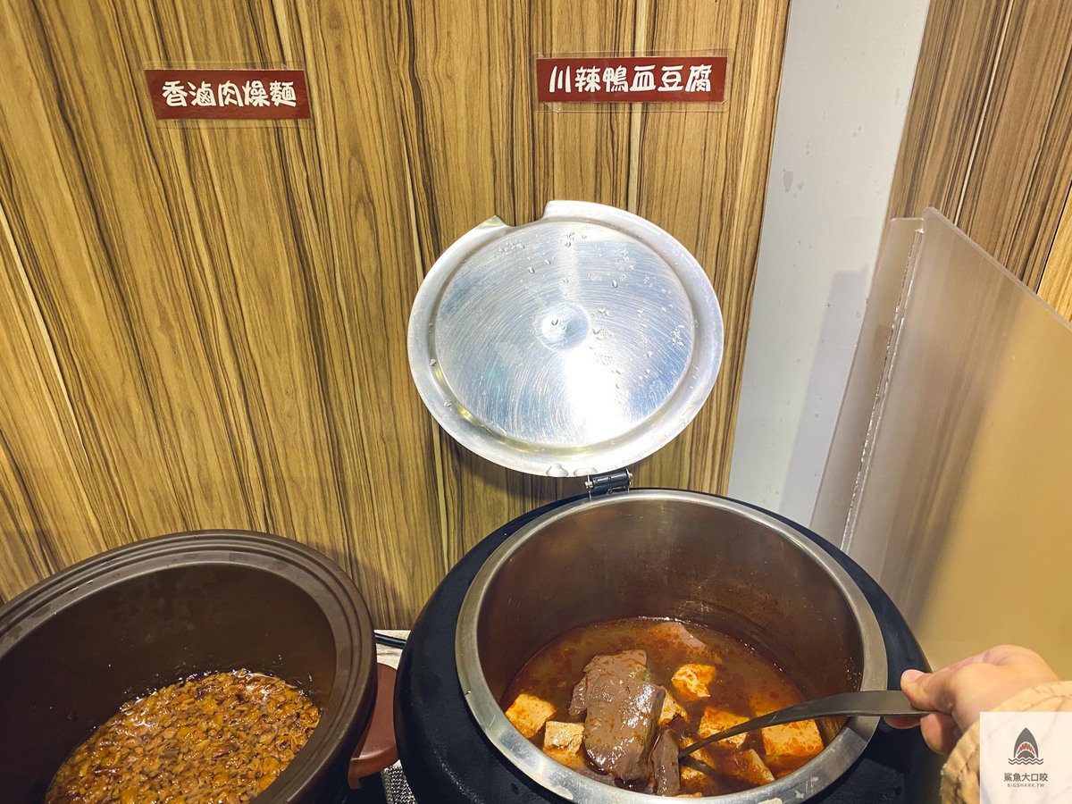 九肆牛炭燒牛排炙造所菜單,台中平價牛排,逢甲平價牛排,逢甲美食推薦,九肆牛炭燒牛排炙造所 @鯊魚大口咬