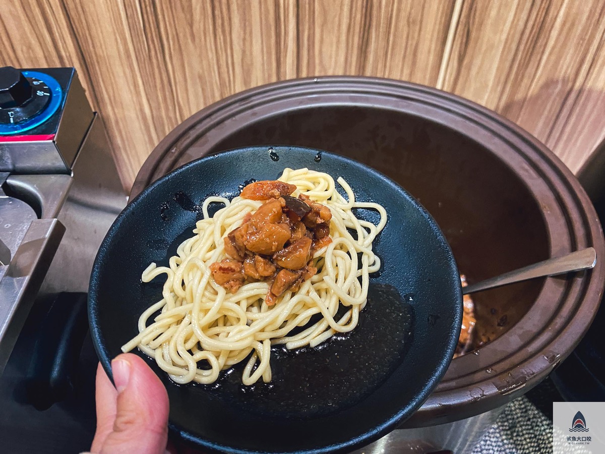 九肆牛炭燒牛排炙造所菜單,台中平價牛排,逢甲平價牛排,逢甲美食推薦,九肆牛炭燒牛排炙造所 @鯊魚大口咬 九肆牛炭燒牛排炙造所菜單,台中平價牛排,逢甲平價牛排,逢甲美食推薦,九肆牛炭燒牛排炙造所 @鯊魚大口咬