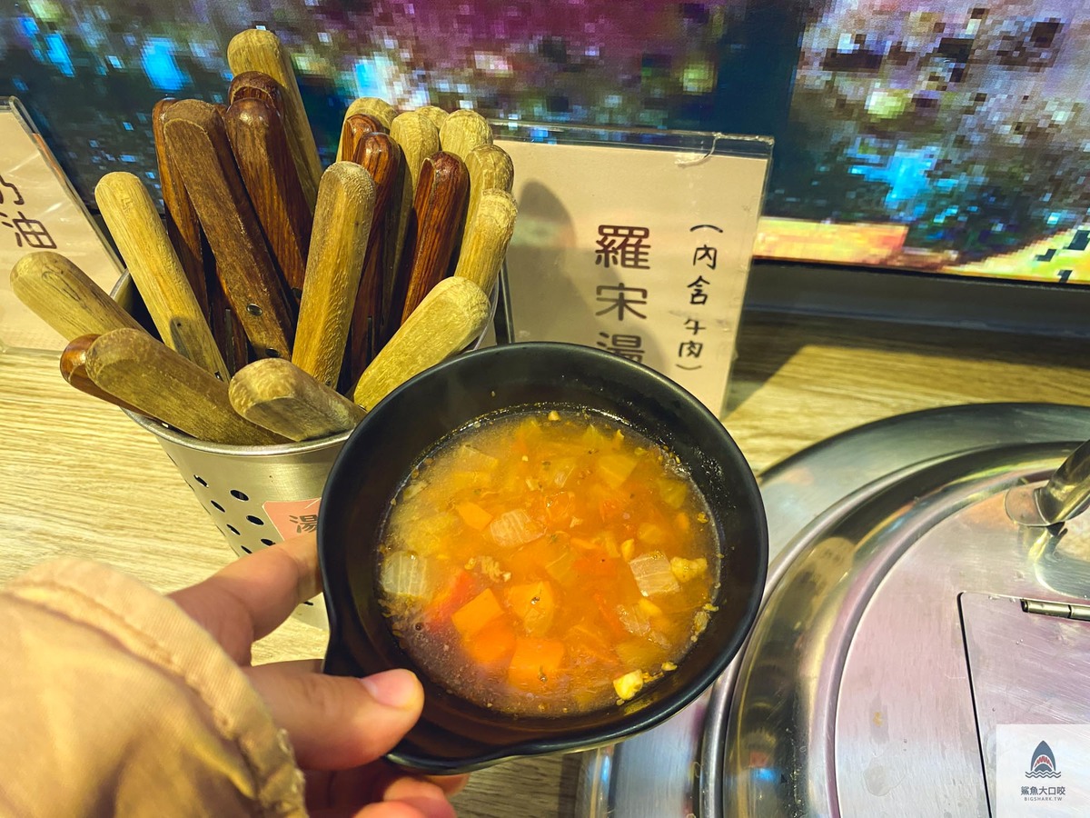 九肆牛炭燒牛排炙造所菜單,台中平價牛排,逢甲平價牛排,逢甲美食推薦,九肆牛炭燒牛排炙造所 @鯊魚大口咬 九肆牛炭燒牛排炙造所菜單,台中平價牛排,逢甲平價牛排,逢甲美食推薦,九肆牛炭燒牛排炙造所 @鯊魚大口咬