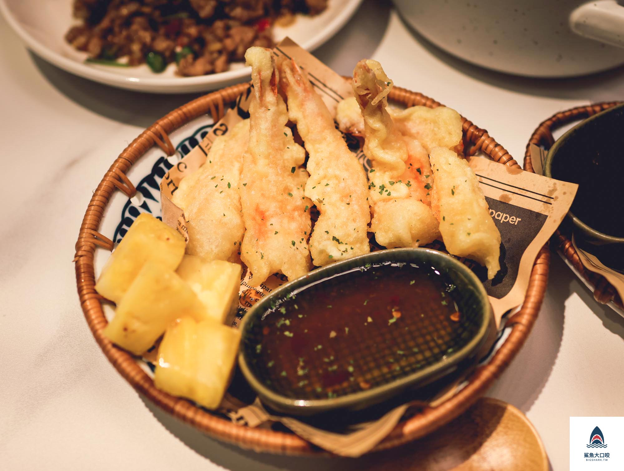 桃園泰式吃到飽,桃園泰式料理,泰泰太夯桃園遠百店,泰泰太夯,泰泰太夯桃園遠百店菜單,泰泰太夯桃園遠百店價錢,桃園吃到飽 @鯊魚大口咬