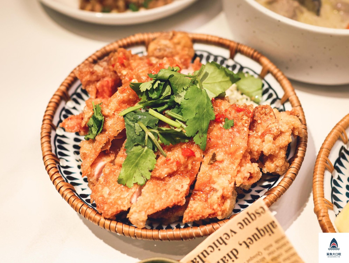 桃園泰式吃到飽,桃園泰式料理,泰泰太夯桃園遠百店,泰泰太夯,泰泰太夯桃園遠百店菜單,泰泰太夯桃園遠百店價錢,桃園吃到飽 @鯊魚大口咬