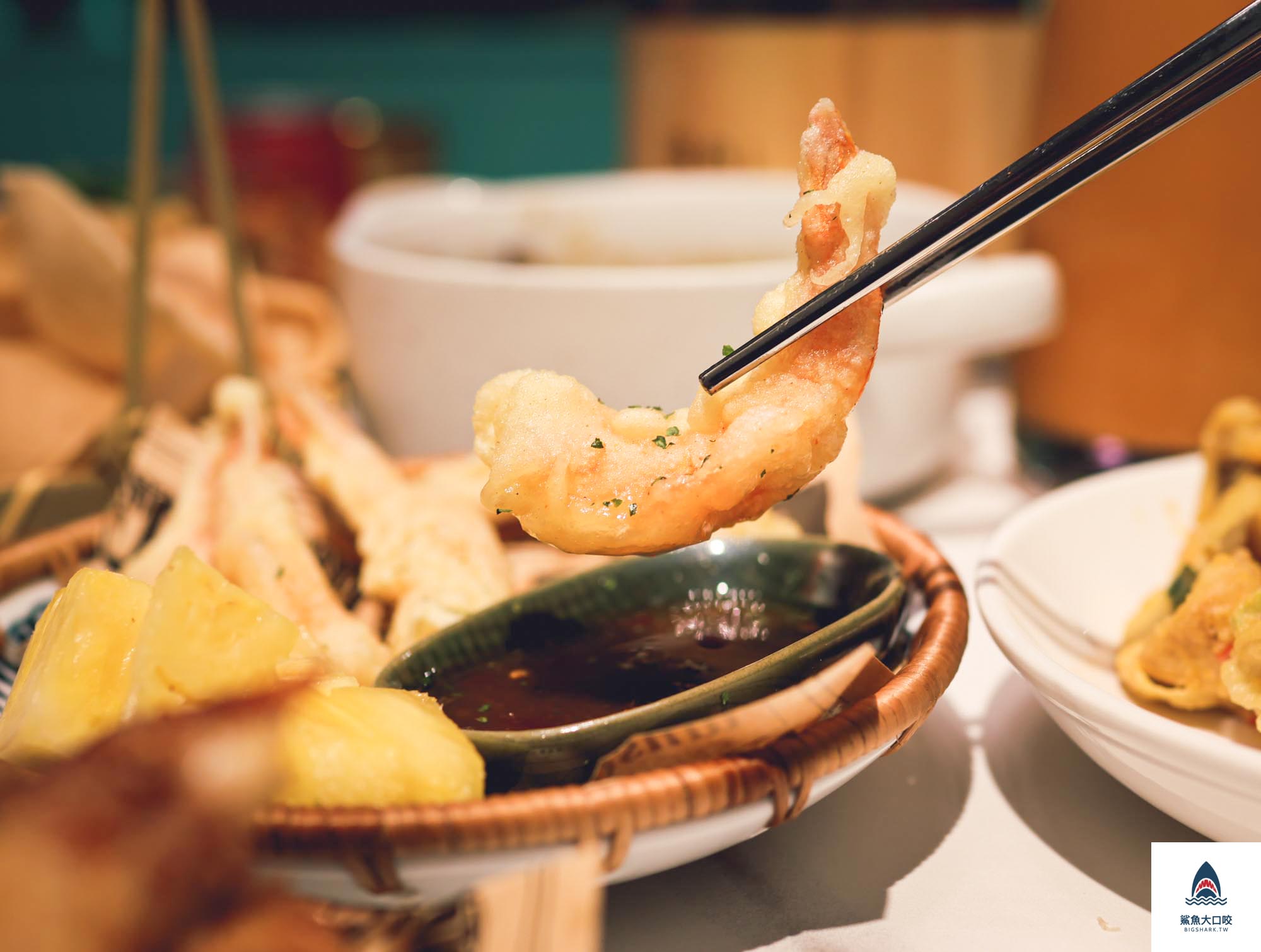 桃園泰式吃到飽,桃園泰式料理,泰泰太夯桃園遠百店,泰泰太夯,泰泰太夯桃園遠百店菜單,泰泰太夯桃園遠百店價錢,桃園吃到飽 @鯊魚大口咬