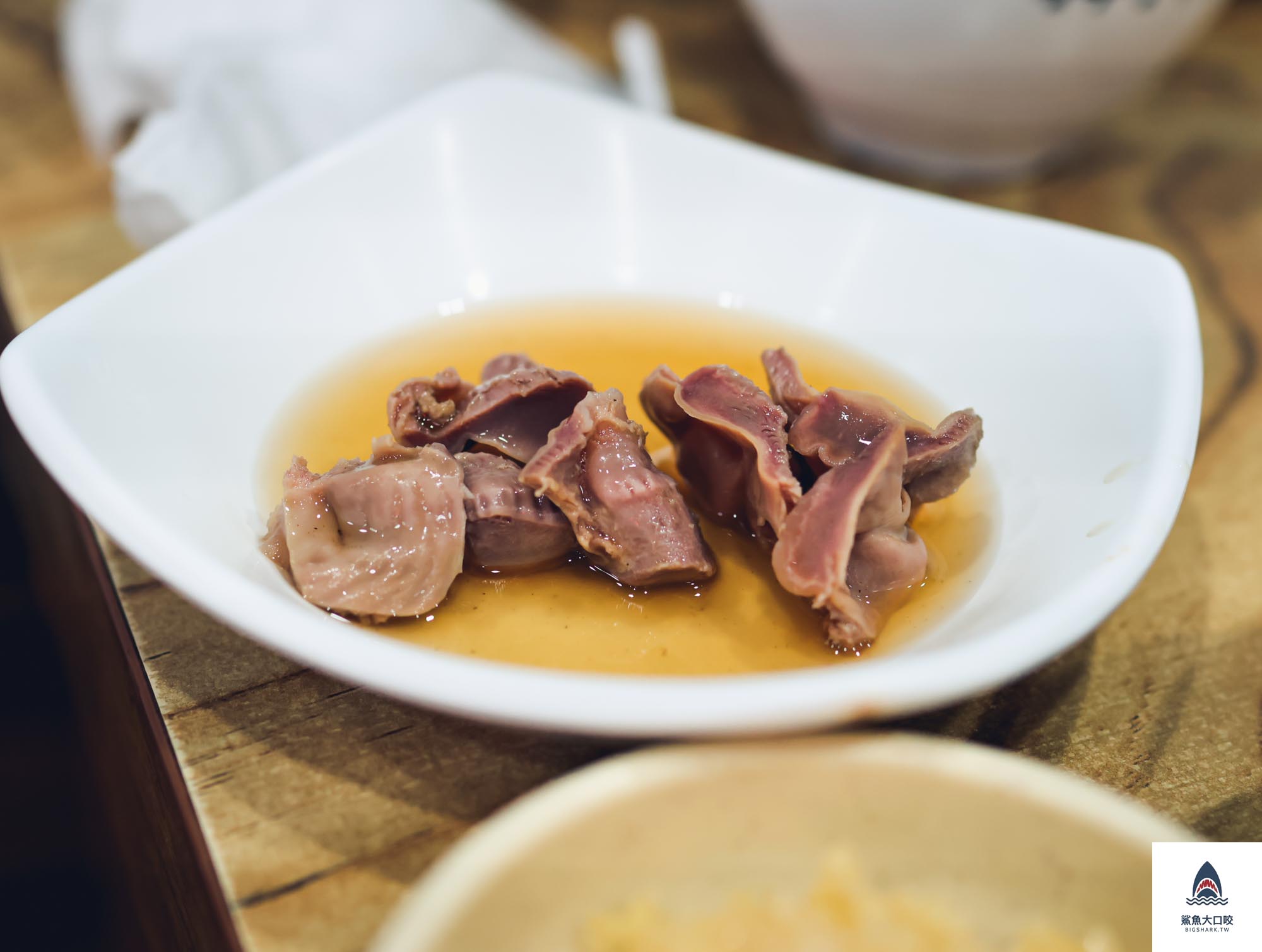 首爾必吃美食,韓國必吃美食,孔陵一隻雞,東大門美食,東大門孔陵一隻雞,孔陵一隻雞菜單,2023孔陵一隻雞菜單 @鯊魚大口咬