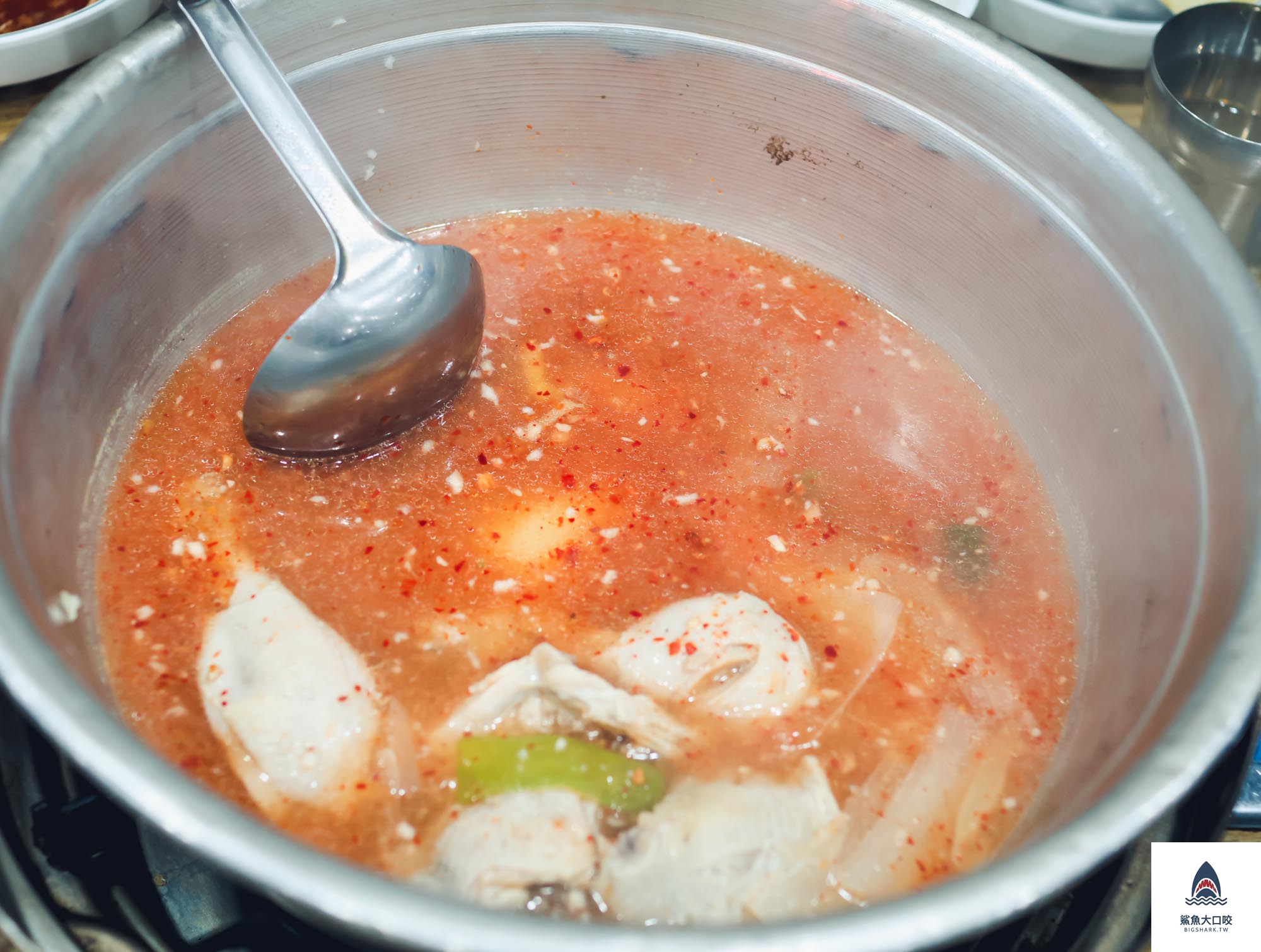 首爾必吃美食,韓國必吃美食,孔陵一隻雞,東大門美食,東大門孔陵一隻雞,孔陵一隻雞菜單,2023孔陵一隻雞菜單 @鯊魚大口咬
