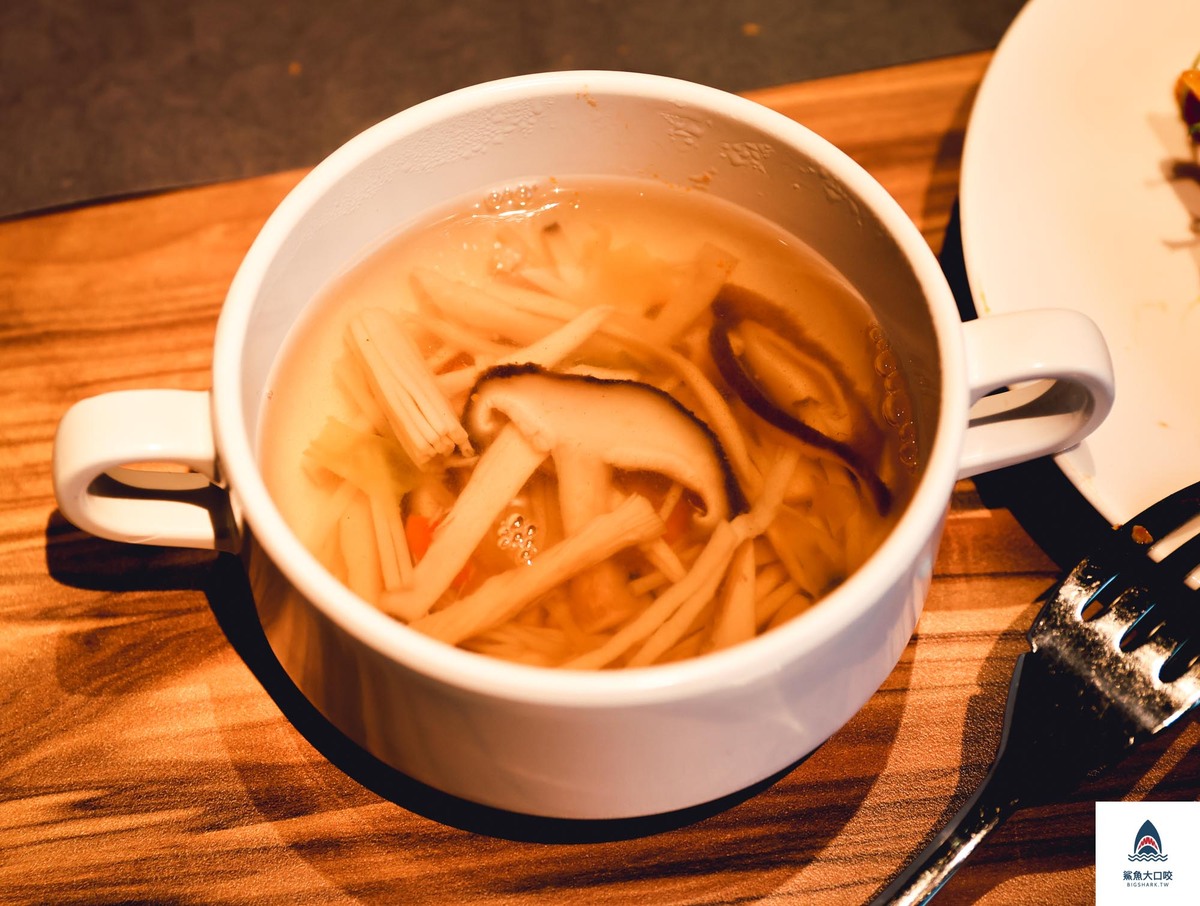 米塔炙燒牛排專門店菜單,竹北遠東百貨美食推薦,竹北美食,竹北遠百美食,米塔炙燒牛排專門店,竹北牛排 @鯊魚大口咬 米塔炙燒牛排專門店菜單,竹北遠東百貨美食推薦,竹北美食,竹北遠百美食,米塔炙燒牛排專門店,竹北牛排 @鯊魚大口咬