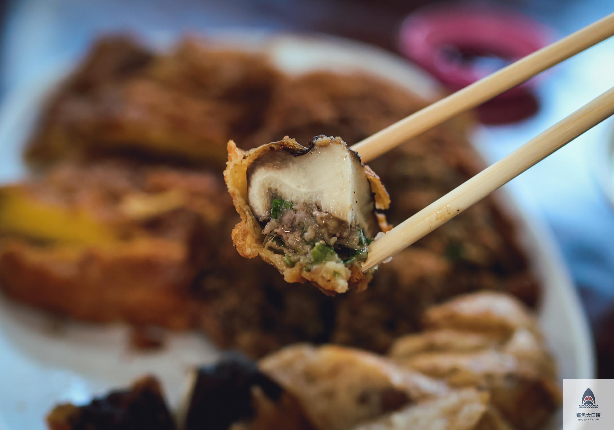 台中豬頭三,台中小吃,大坑美食,大坑炸物,大坑豬頭三,豬頭三菜單 @鯊魚大口咬