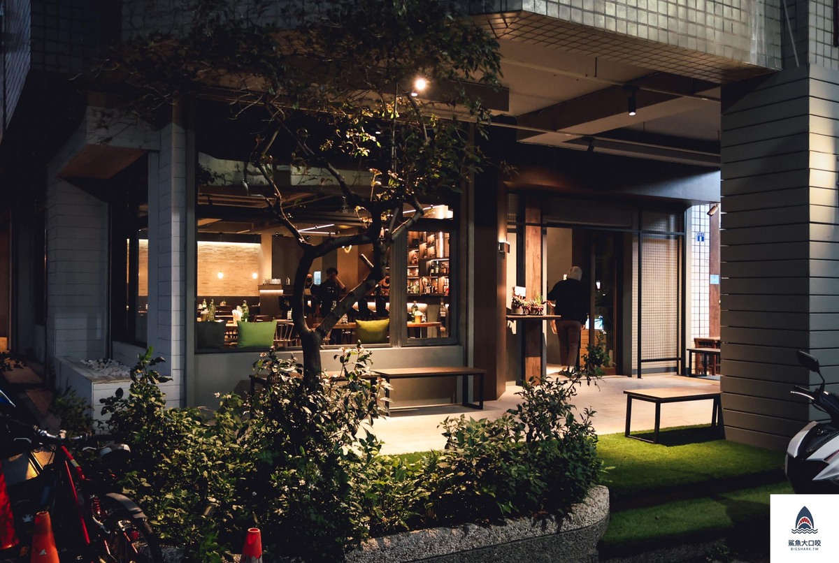 新竹餐廳,新竹美食,新竹餐酒館,味旅餐酒館,味旅餐酒館菜單,RELISH BISTRO,新竹約會,新竹約會餐廳,新竹喝酒 @鯊魚大口咬 新竹餐廳,新竹美食,新竹餐酒館,味旅餐酒館,味旅餐酒館菜單,RELISH BISTRO,新竹約會,新竹約會餐廳,新竹喝酒 @鯊魚大口咬