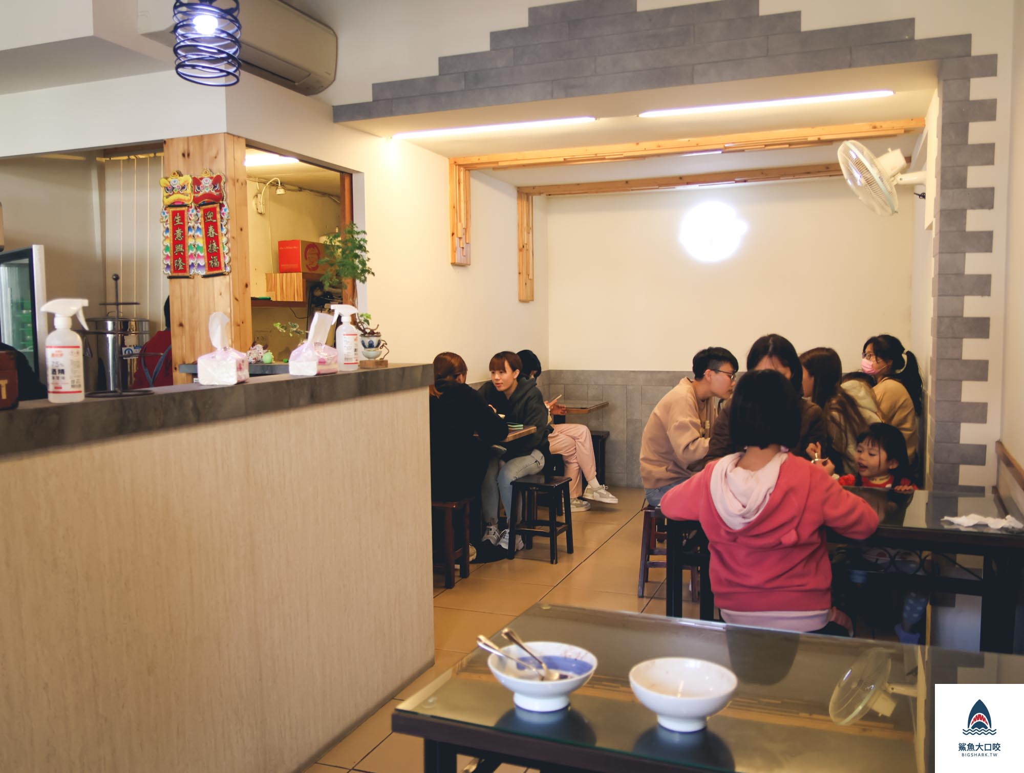 烏婆傳統甜品店菜單,台中杏仁豆腐,沙鹿美食,沙鹿冰店,烏婆傳統甜品店 @鯊魚大口咬