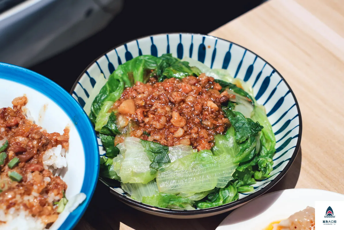 長袖廚房菜單,清水美食,清水牛肉麵,長袖廚房 @鯊魚大口咬