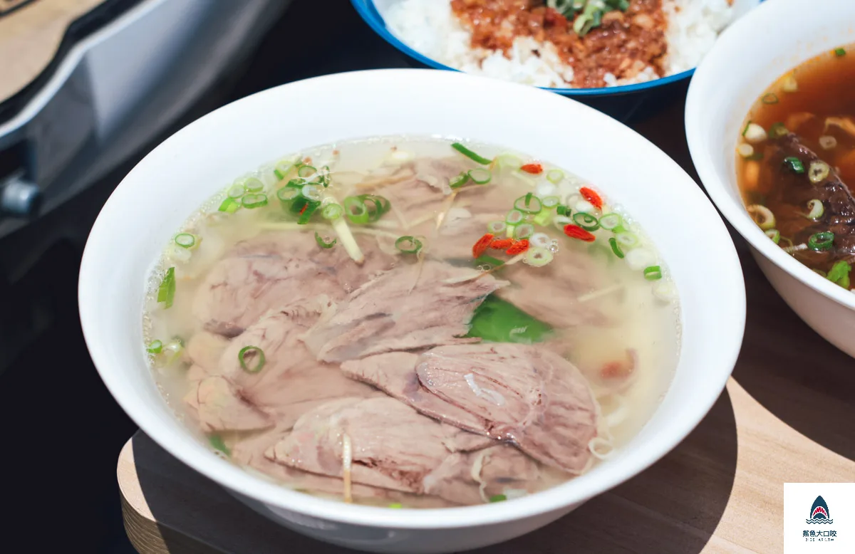 長袖廚房菜單,清水美食,清水牛肉麵,長袖廚房 @鯊魚大口咬