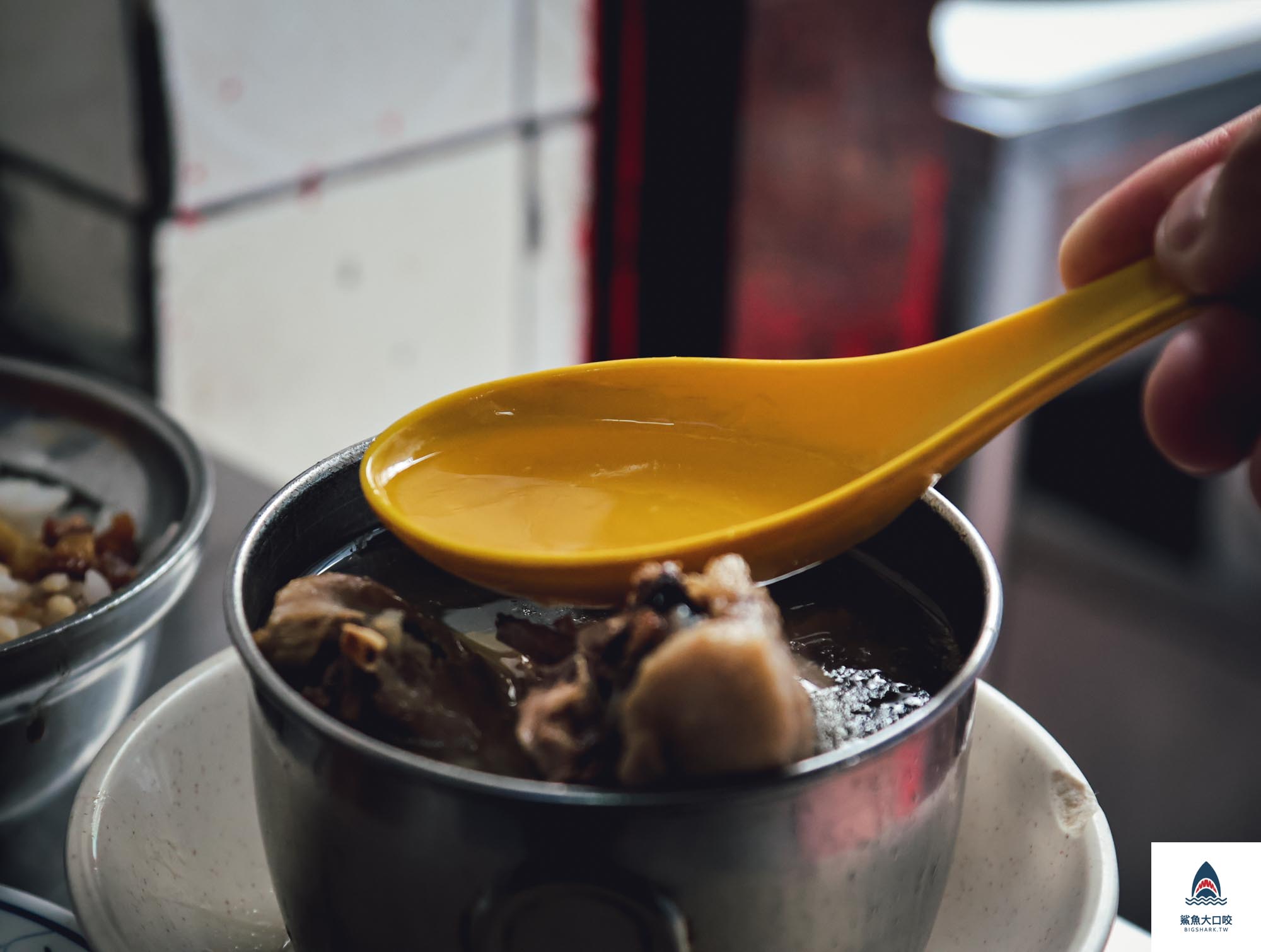 金峰滷肉飯,台北美食推薦,中正紀念堂美食,台北中正區,台北中正美食,台北小吃推薦 @鯊魚大口咬