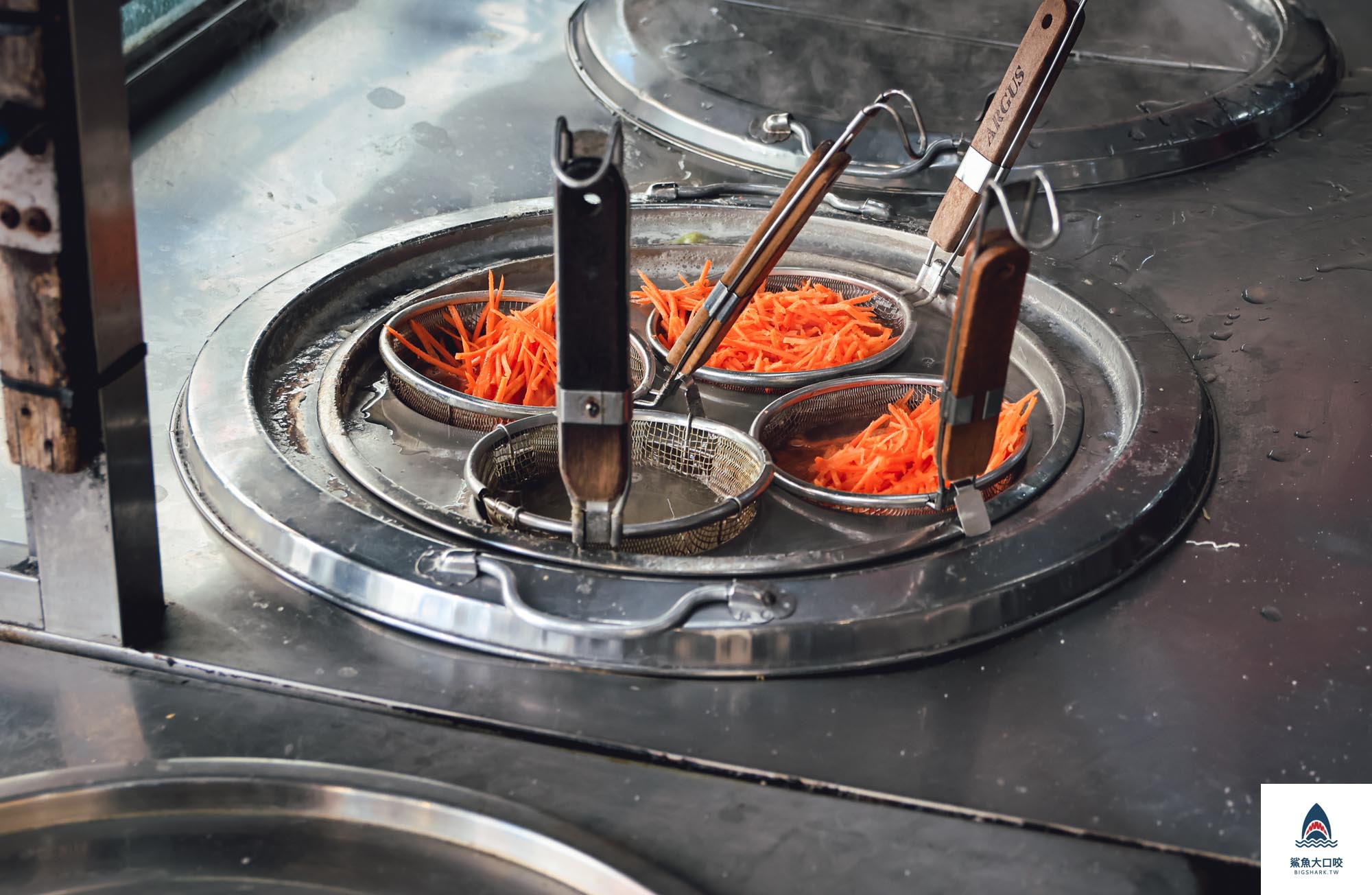 台中北區美食,一中街美食,台中北區,東海素食,一中街素食,台中北區素食,台中美食,一中街 @鯊魚大口咬
