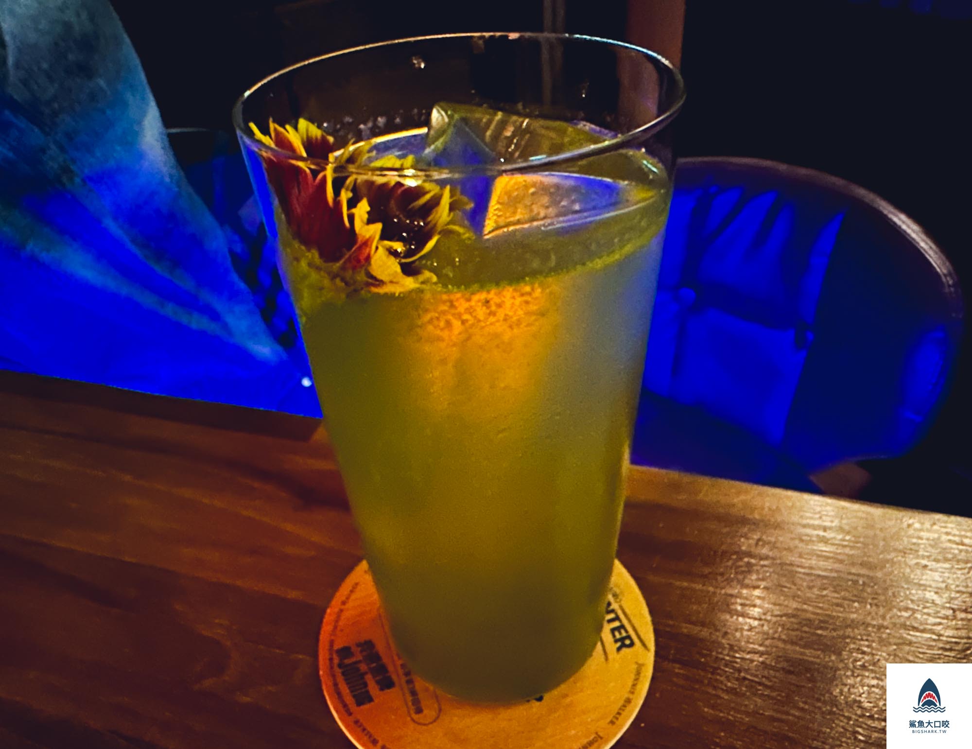 台中酒吧,台中夜生活,台中老裁縫,台中調酒,台中無酒單酒吧,老裁縫紳士純飲,台中喝酒 @鯊魚大口咬 台中酒吧,台中夜生活,台中老裁縫,台中調酒,台中無酒單酒吧,老裁縫紳士純飲,台中喝酒 @鯊魚大口咬