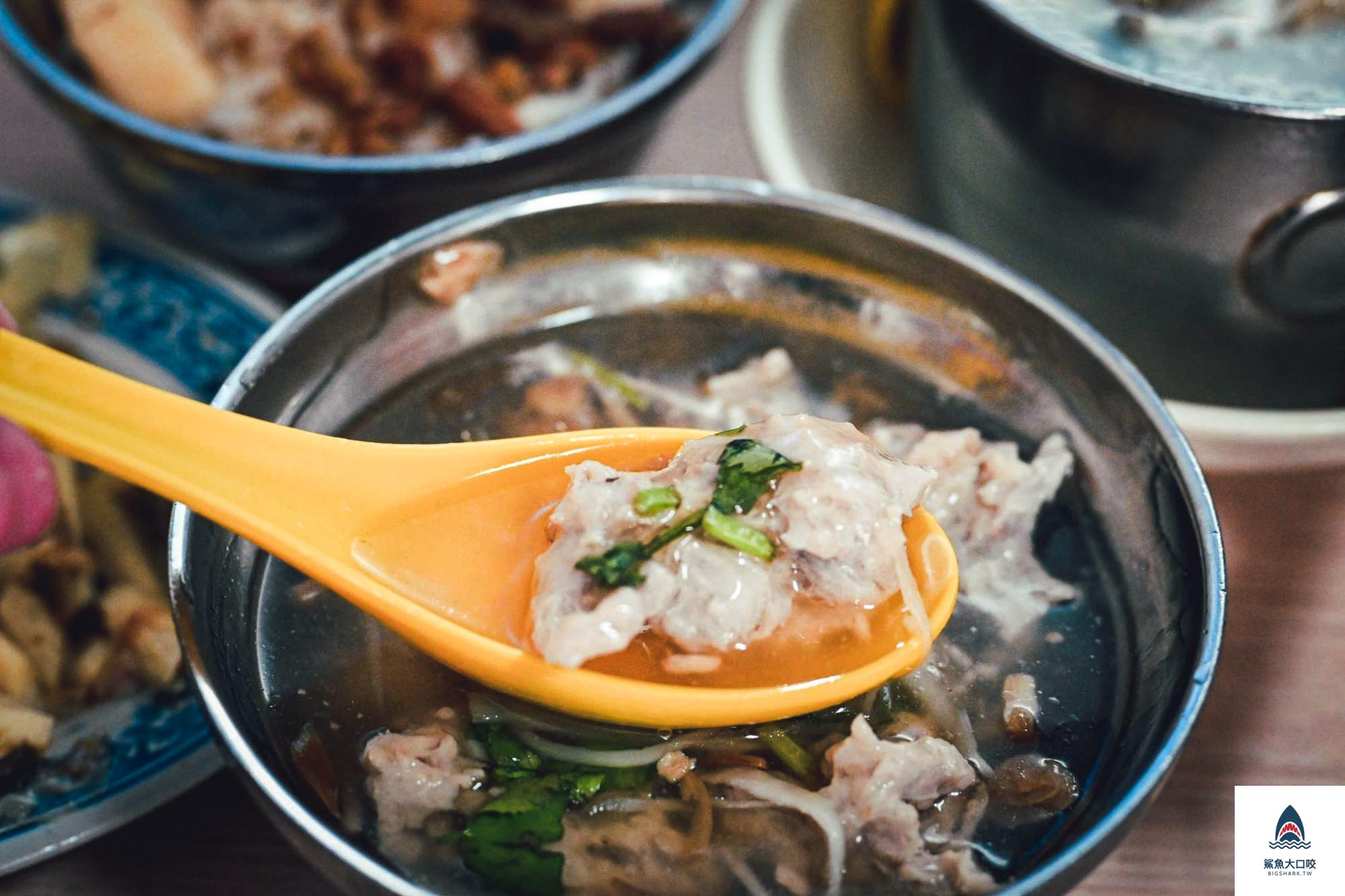 金峰滷肉飯,台北美食推薦,中正紀念堂美食,台北中正區,台北中正美食,台北小吃推薦 @鯊魚大口咬