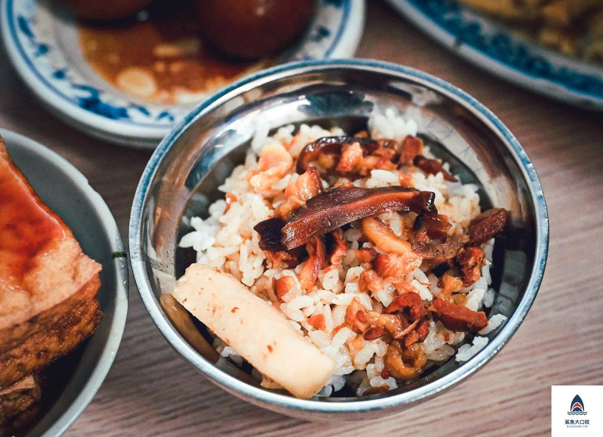 金峰滷肉飯,台北美食推薦,中正紀念堂美食,台北中正區,台北中正美食,台北小吃推薦 @鯊魚大口咬