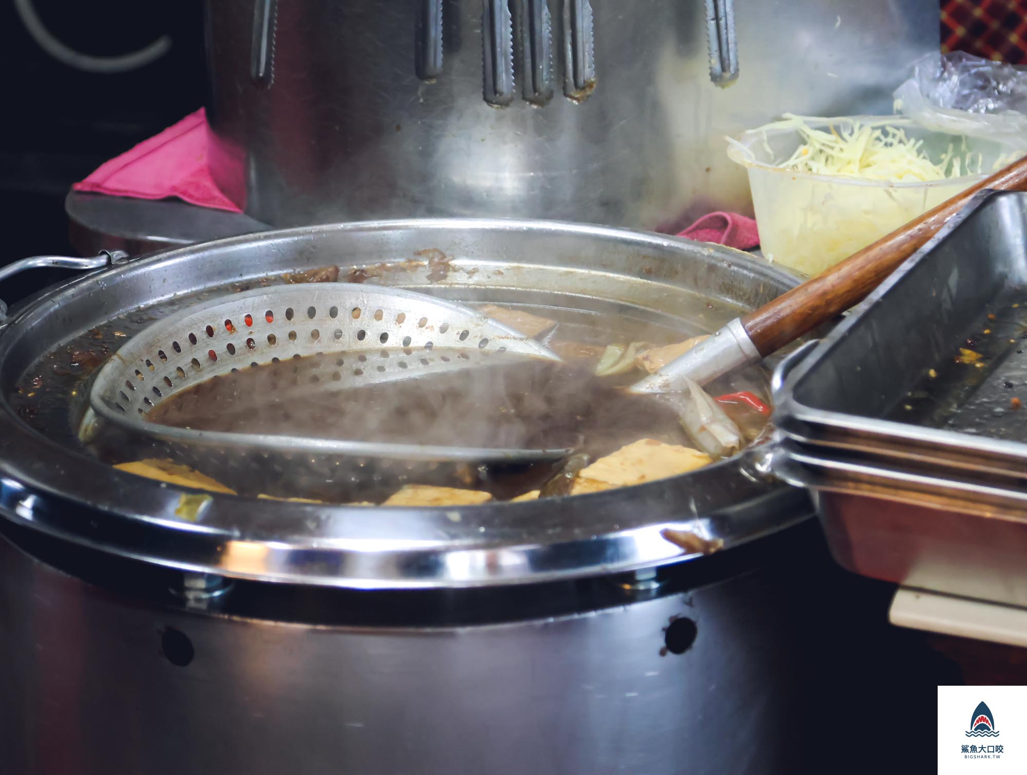 風飛沙小吃店,神岡美食,神岡臭豆腐,神岡小吃店,神岡風飛沙,台中美食 @鯊魚大口咬