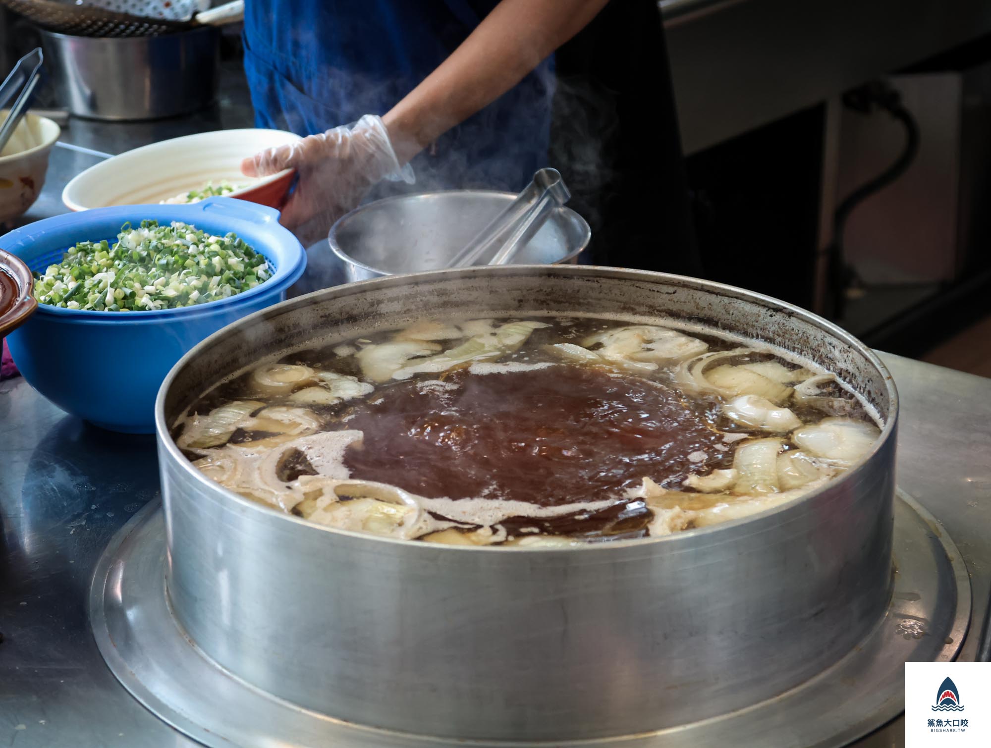 張記牛肉麵,張記牛肉麵菜單 @鯊魚大口咬