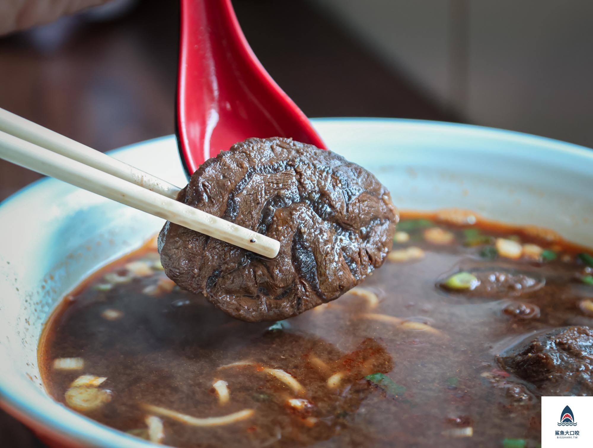 張記牛肉麵,張記牛肉麵菜單 @鯊魚大口咬