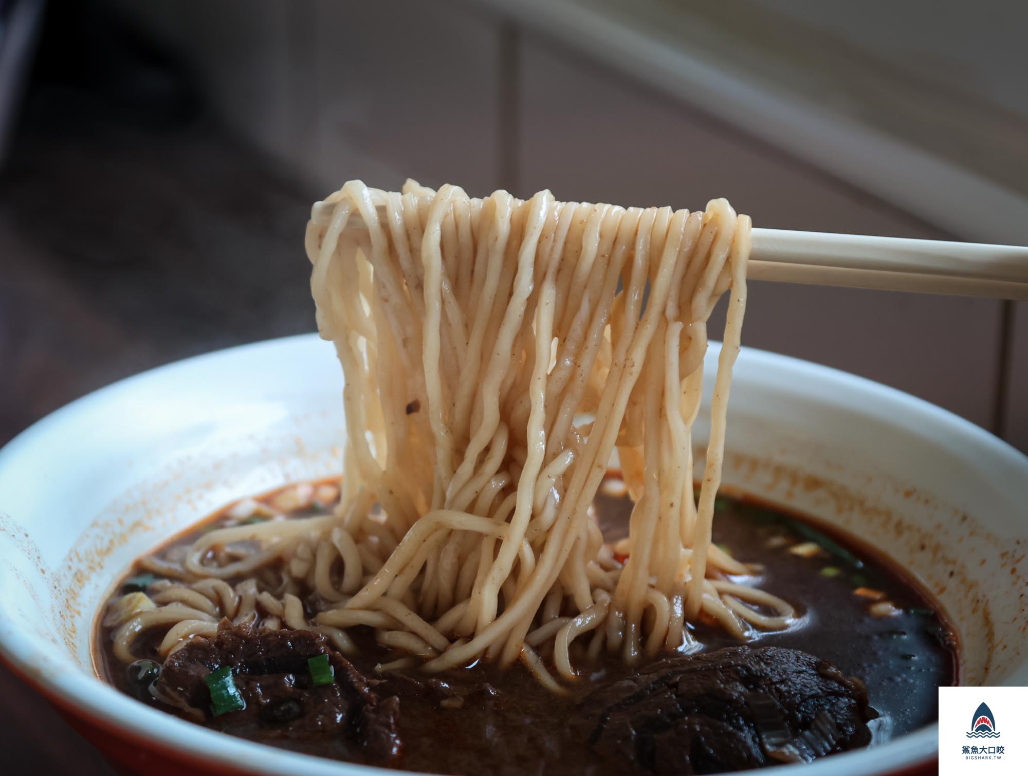 張記牛肉麵,張記牛肉麵菜單 @鯊魚大口咬