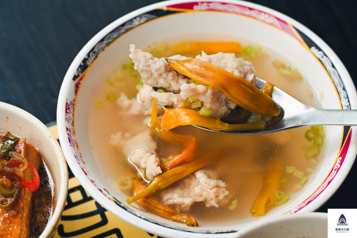 唯豐魯肉飯菜單,三重美食懶人包,三重美食推薦,唯豐魯肉飯 @鯊魚大口咬
