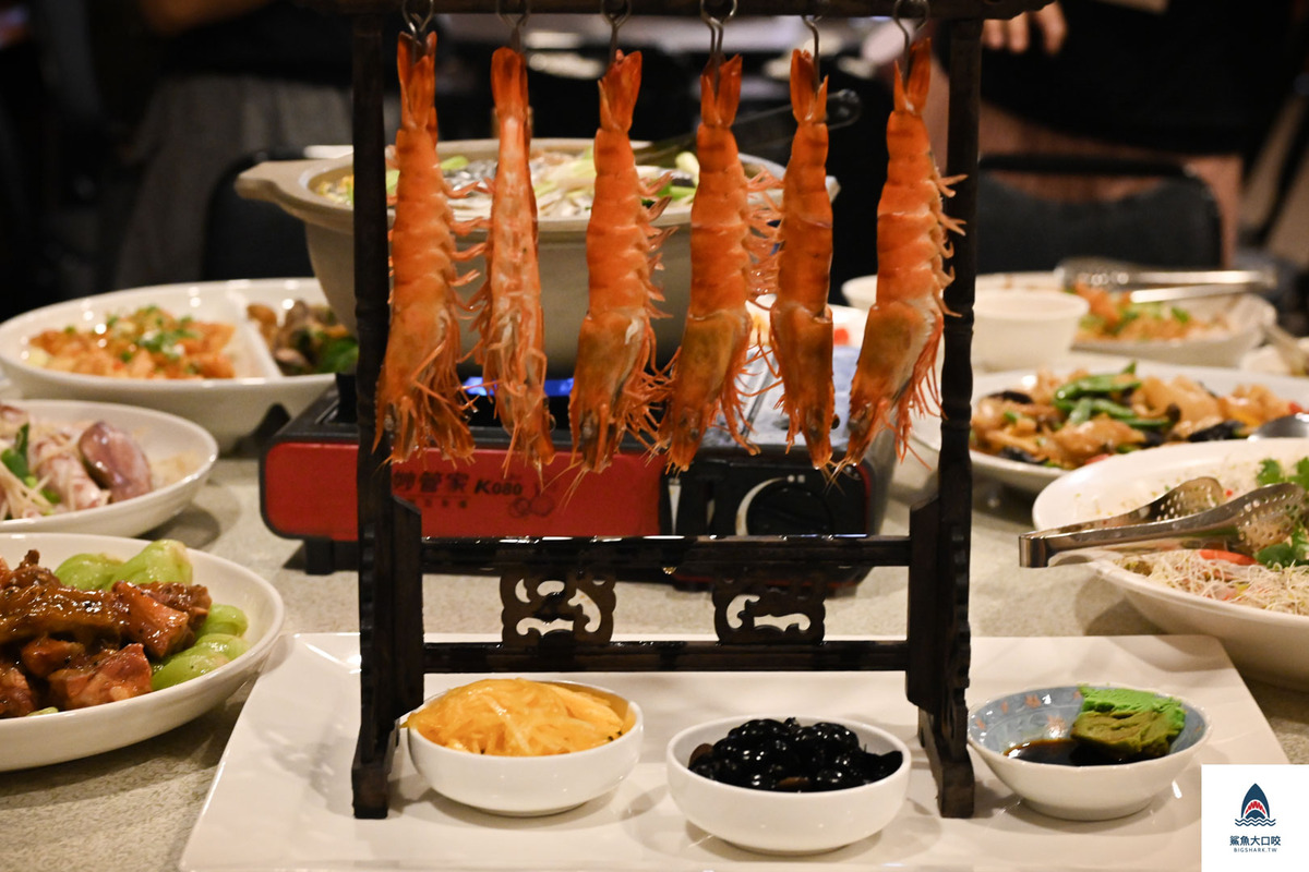 新竹餐廳,新竹美食,新竹傻瓜麵,新竹合菜,新竹桌菜,傻瓜麵創意料理 @鯊魚大口咬