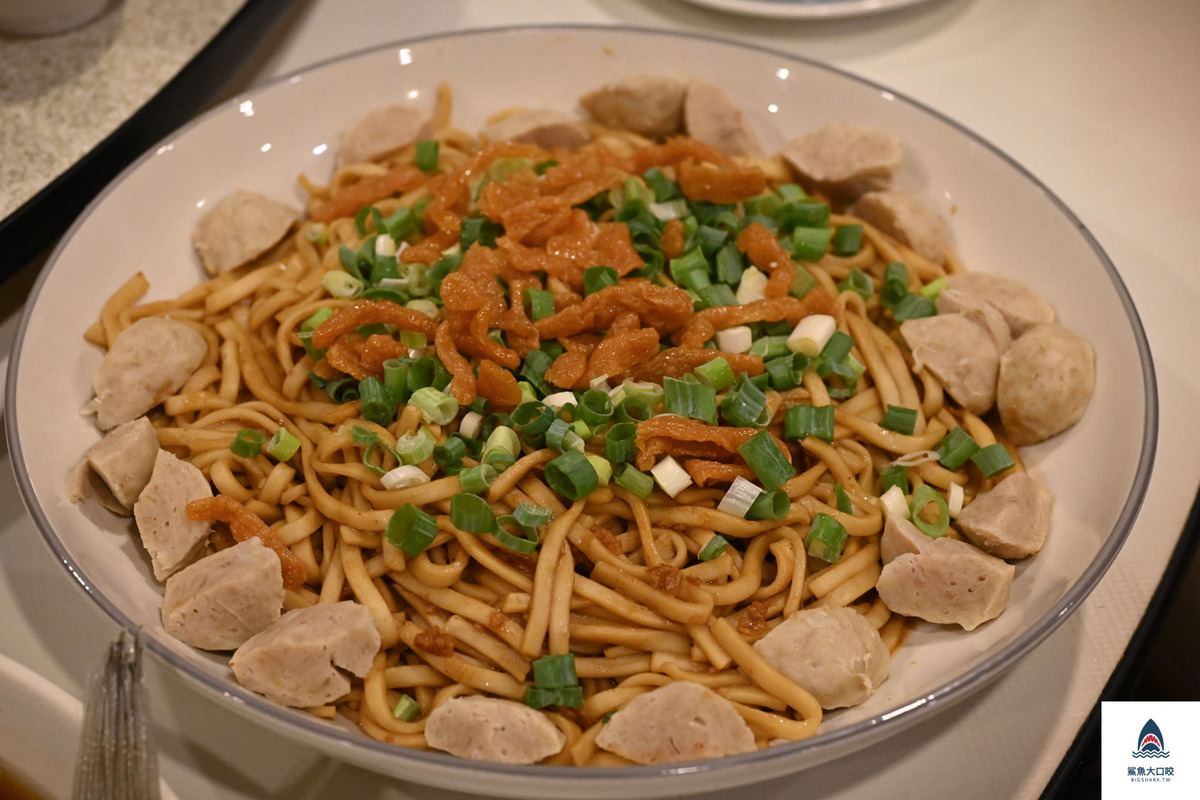 新竹餐廳,新竹美食,新竹傻瓜麵,新竹合菜,新竹桌菜,傻瓜麵創意料理 @鯊魚大口咬