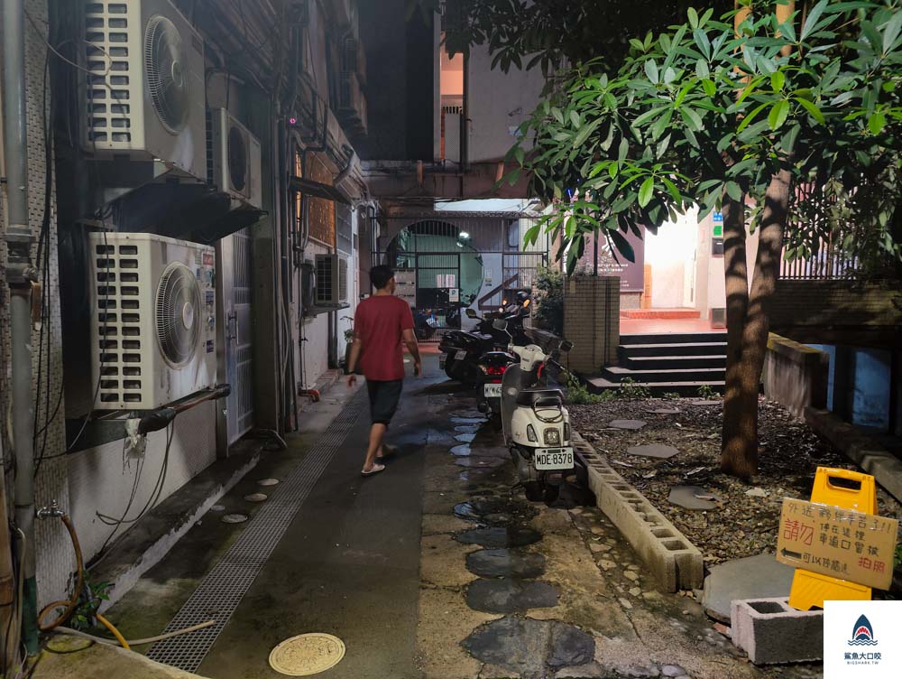 台中西區美食,租界炭火蝦飯,台中西區宵夜,台中租界,租界菜單,租界推薦 @鯊魚大口咬