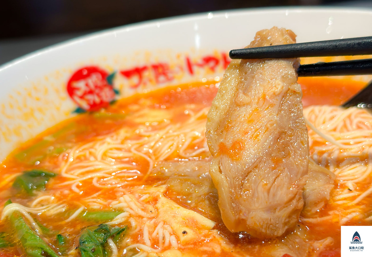 台中東區蔬食推薦,太陽蕃茄拉麵菜單,lalaport美食推薦,Lalaport美食,太陽蕃茄拉麵,台中蔬食推薦,台中東區美食推薦 @鯊魚大口咬