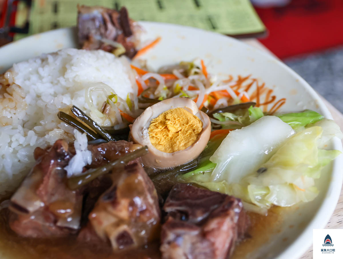 老向的店營業時間,北平路,老向的店,北平路小吃,北平路美食,台中北屯區美食,台中麵店老向的店,老向的店菜單,北屯,老向的店地址,老向的店電話 @鯊魚大口咬