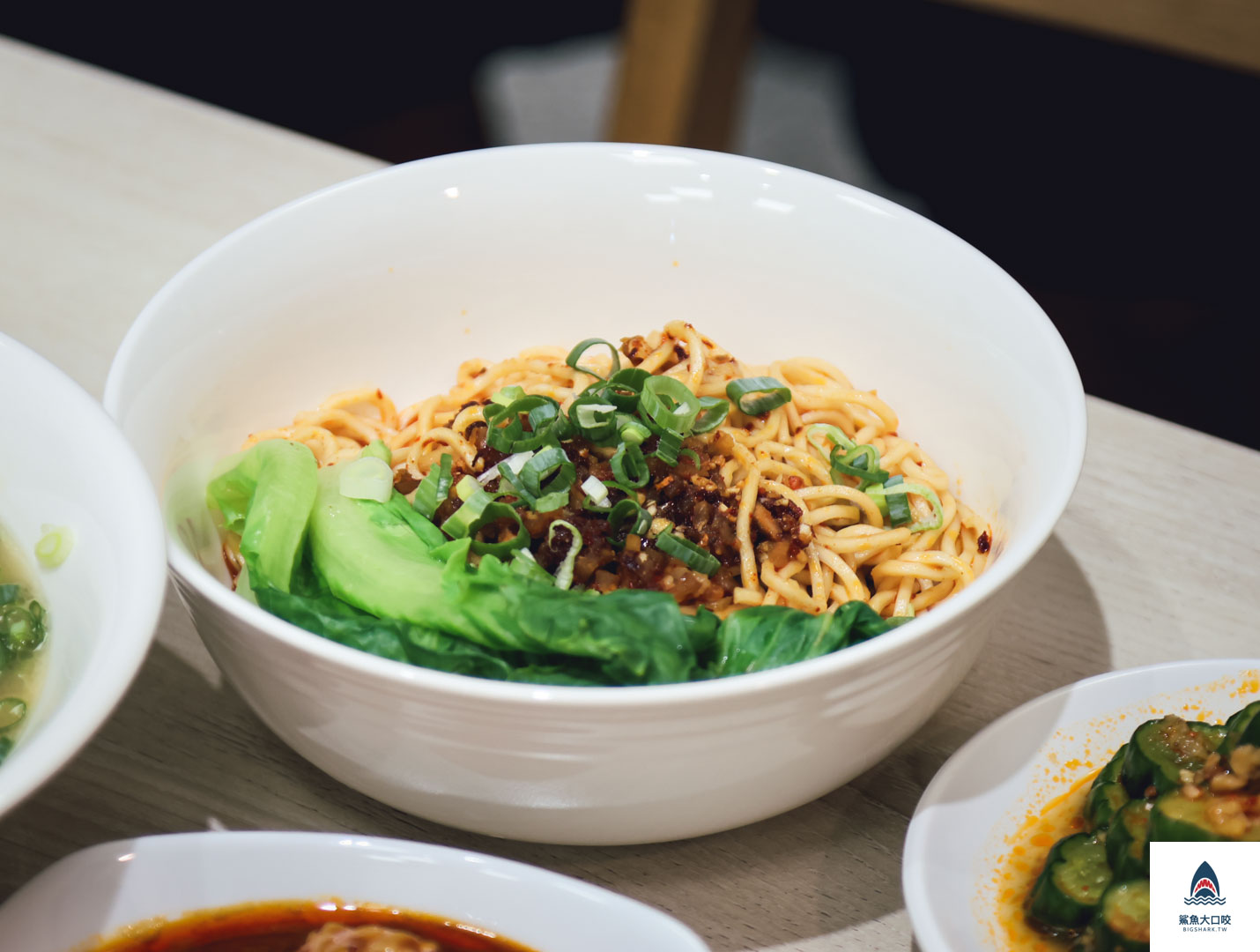 台中麵店,太平美食,台中麻醬麵,太平麻醬麵,小聚哉麻醬館,小聚哉麻醬館菜單,椒麻麵,台中椒麻麵,台中小吃,太平麵店 @鯊魚大口咬 台中麵店,太平美食,台中麻醬麵,太平麻醬麵,小聚哉麻醬館,小聚哉麻醬館菜單,椒麻麵,台中椒麻麵,台中小吃,太平麵店 @鯊魚大口咬