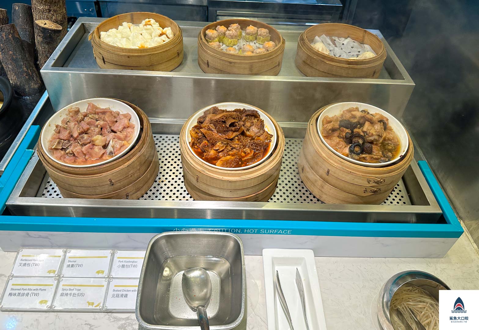 探索廚房推薦,台北寒舍艾美酒店探索廚房,信義區美食,探索廚房,探索廚房菜單,探索廚房用餐時間,吃到飽推薦,台北吃到飽推薦,探索廚房價錢 @鯊魚大口咬